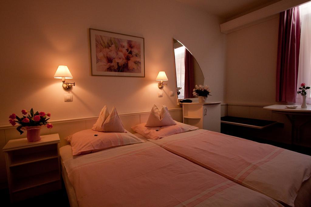 Fabian Panzio Otel Keşkemet Oda fotoğraf